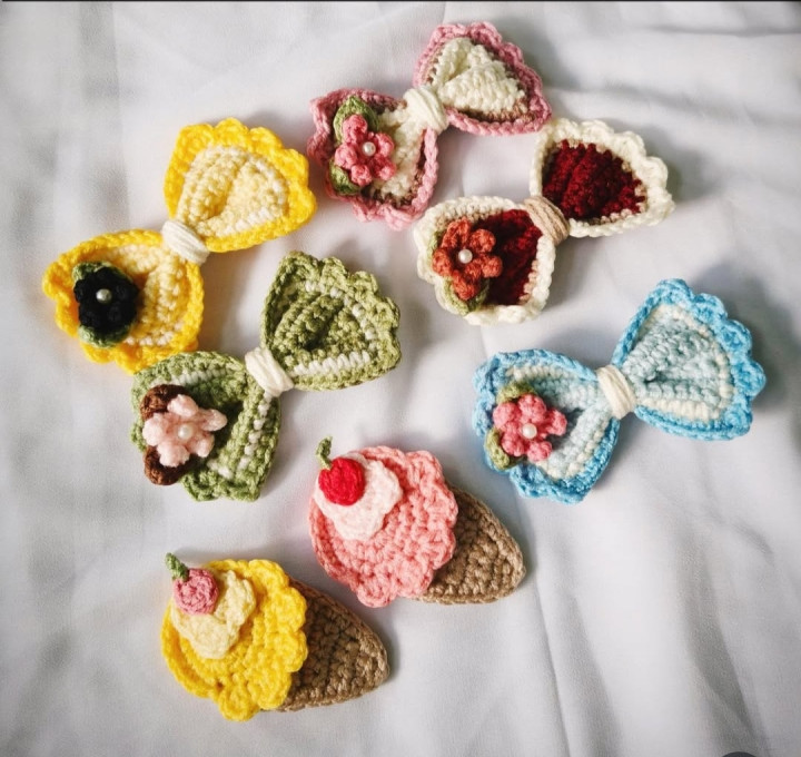 Crochet embroidery Hair clips 
