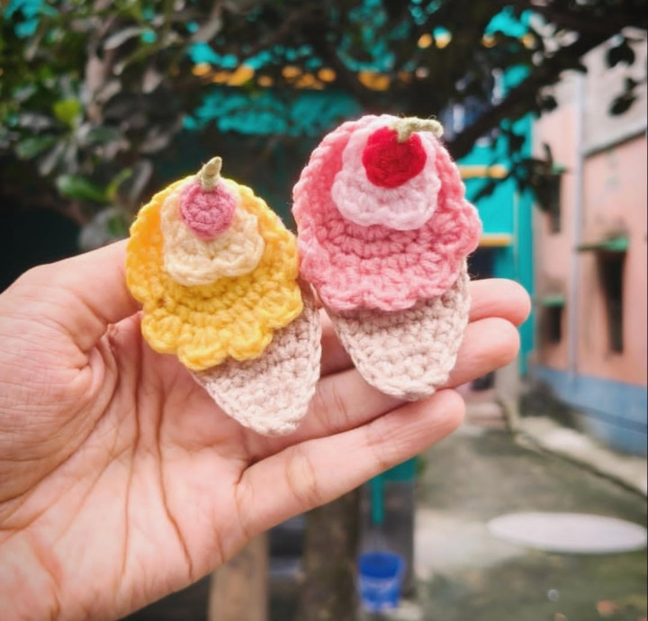 Crochet embroidery Hair clips 