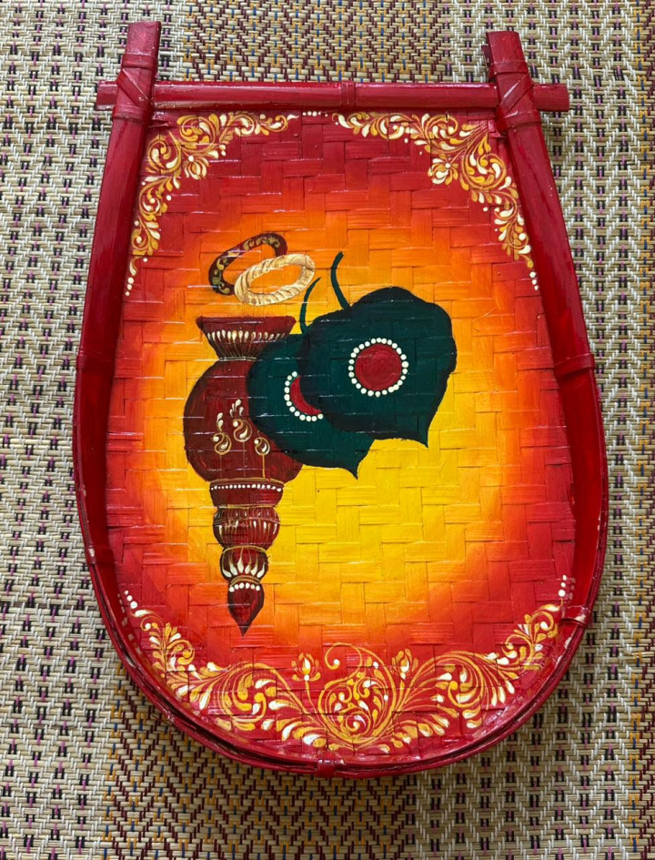 Medium size handmade weeding kulo