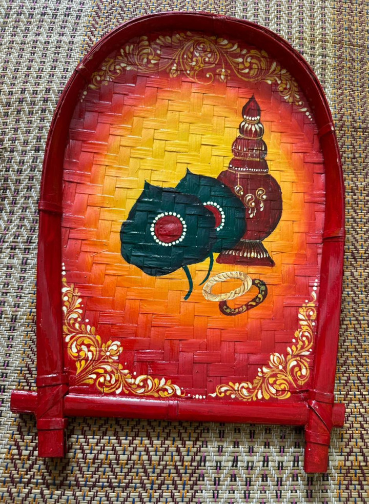 Medium size handmade weeding kulo