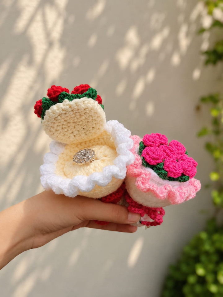 Rose bouquet Ring box